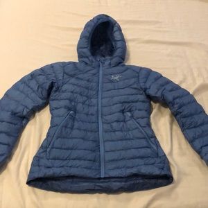 Arcteryx Women’s Cerium LT Hoody Small Blue Near New